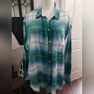 AE Green and White Plaid Button-Up Shirt